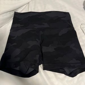 4” lulu lemon biker shorts